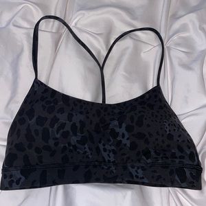 Lululemon Cheetah Camo Deep Coal Multi Flow Y Nulu bra A-C cups
